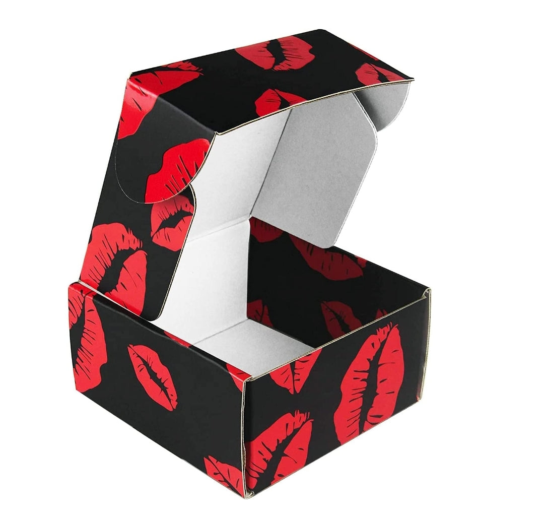 Caja red lips 4x4x2in