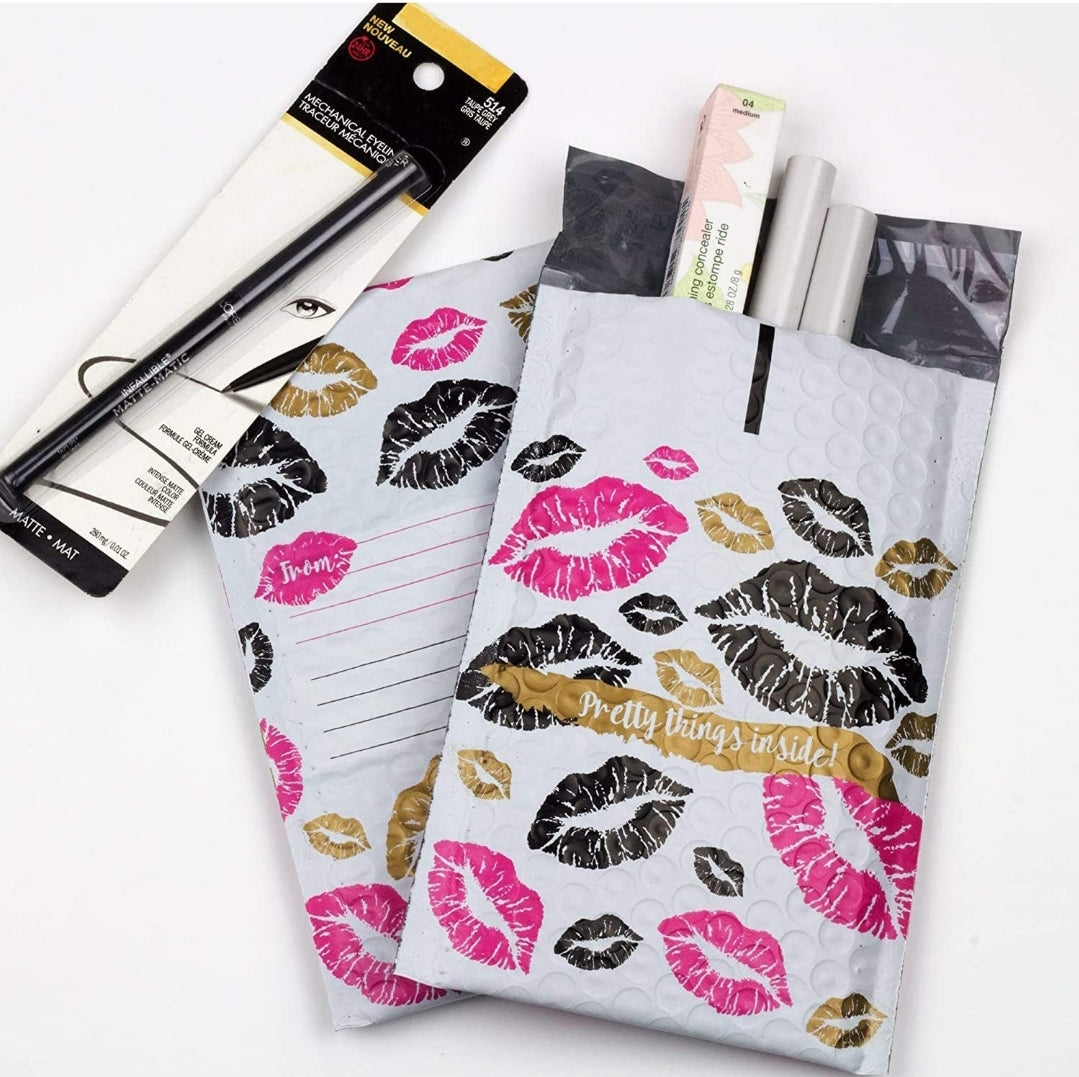 Kiss bubble mailers 4x8in