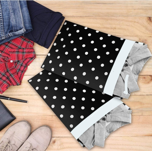 Black polka dots 10x13in