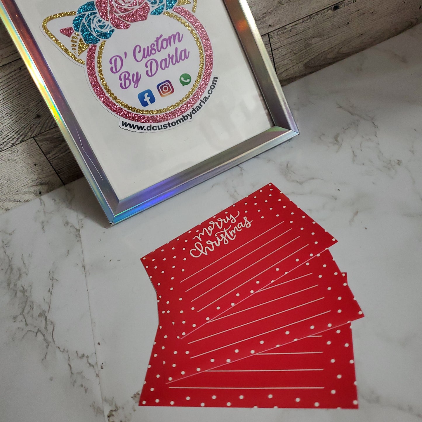Etoquetas para escribir el nombre de clientes en paquetes o direcciones diseño rojo y puntos blancos