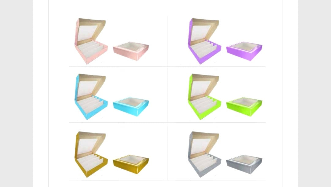Caja para Regalos con tapa grande y ventana LINEAS 6.22x6.22x1.14inlas divisi9nes vienen por separado eso quiere decir que es opcional si se las quieres colocar o no
