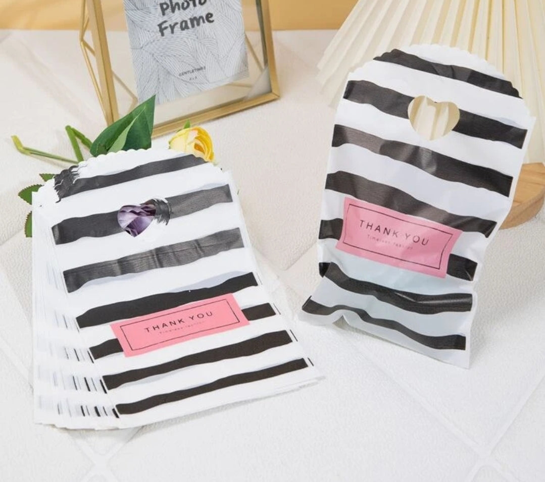 5x7in Black and pink