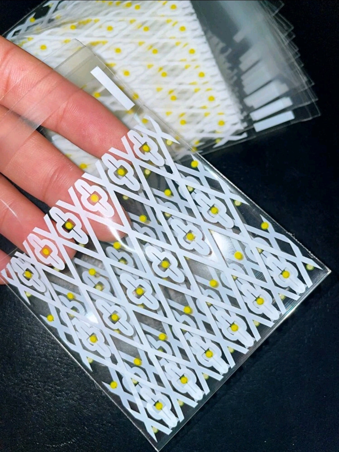 Cellophane yellow shape 3x4in